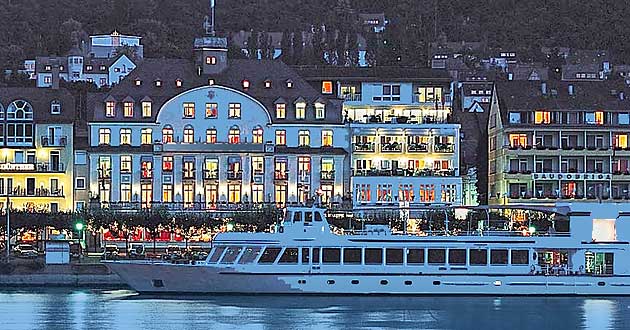 Urlaub ber Weihnachten direkt am Rheinufer. Weihnachtskurzreise in Boppard am Rhein, ca. 100 m zur Altstadt und Fugngerzone, inmitten vom UNESCO-Weltkulturerbe Mittelrhein, im romantischen Rheintal.