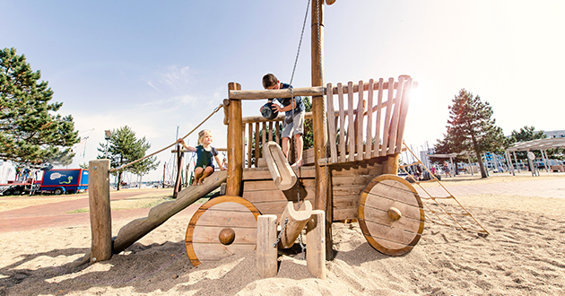 Urlaub ber Weihnachten an der Ostsee. Weihnachtsurlaub im Ostseebad, zwischen Eckernfrde, Flensburg, Kiel, Schleswig und Rendsburg an der Ostseekste