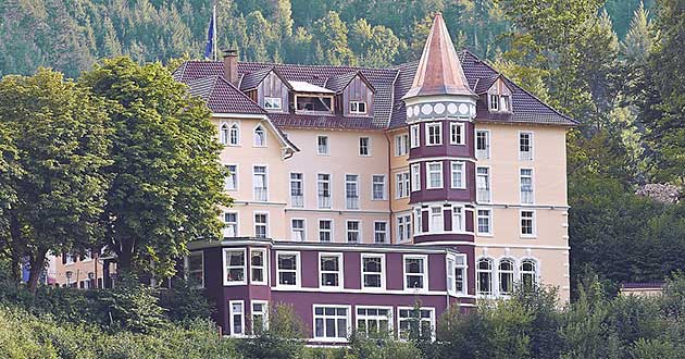 Urlaub über Weihnachten im Schlosshotel im Schwarzwald, Weihnachtsurlaub zwischen Offenburg, Freudenstadt, Villingen-Schwenningen und Freiburg im Breisgau