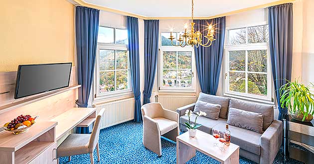 Urlaub ber Weihnachten im Schlosshotel im Schwarzwald, Weihnachtsurlaub zwischen Offenburg, Freudenstadt, Villingen-Schwenningen und Freiburg im Breisgau